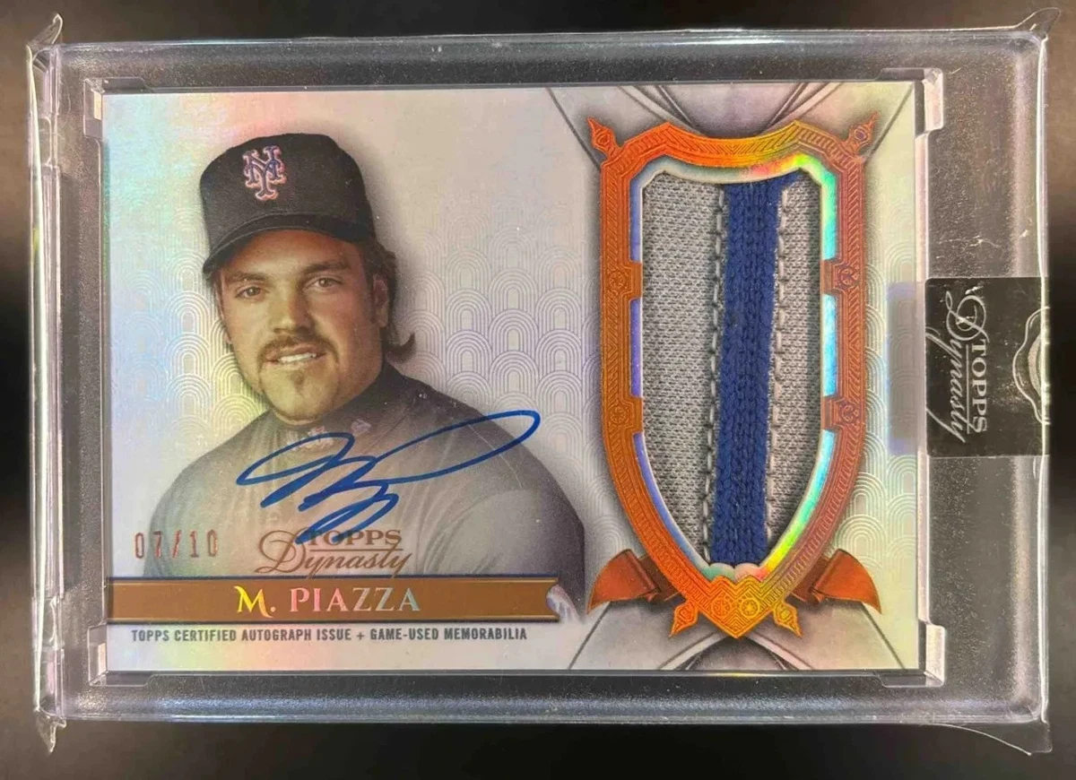 Topps Mike Piazza Baseball Autographed Sports Trading Cards 