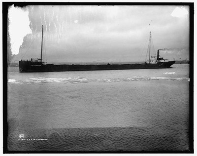 SS AW Thompson,cargo ships,freighters,boats,Detroit Publishing Company,1900