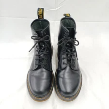 DR.MARTENS 8 hole boots
