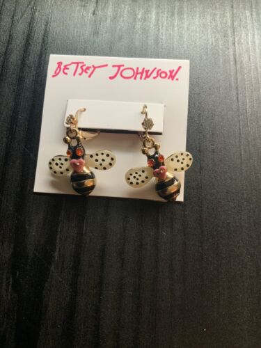 Betsey Johnson Bumblebee Earrings - P4 - Picture 1 of 5