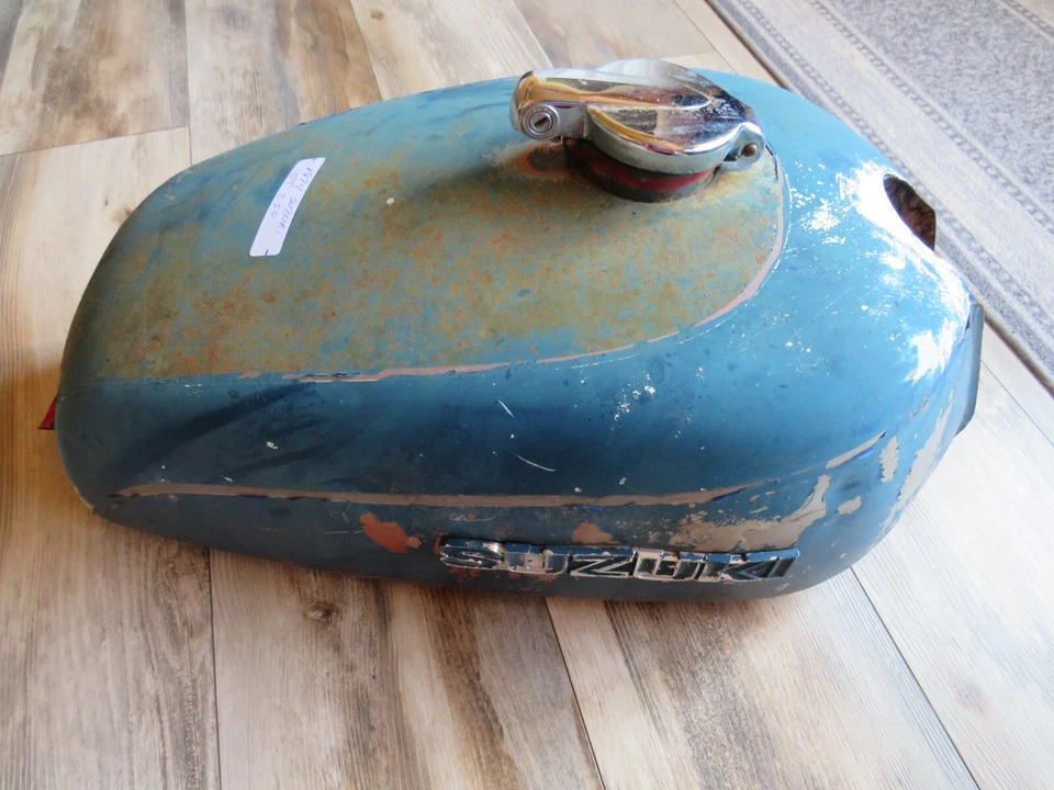 Tanque de combustible Suzuki GT250 GT 250 tanque de gasolina tanque de gasolina 1974 Foto 3 de 4