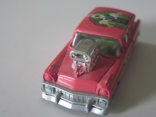 Racing Champions 1/64 Scooby-Doo Zombie Chevy Nomad - Picture 2 of 3