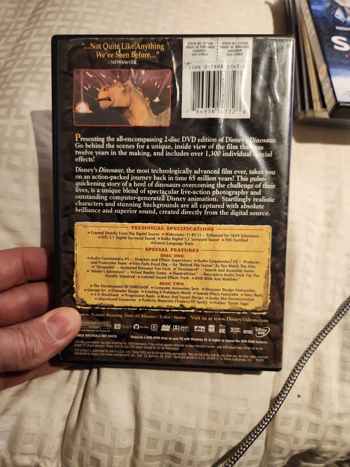Disney Dinosaur~2 Disc Collector's Edition DVD well played - Image 2 of 4