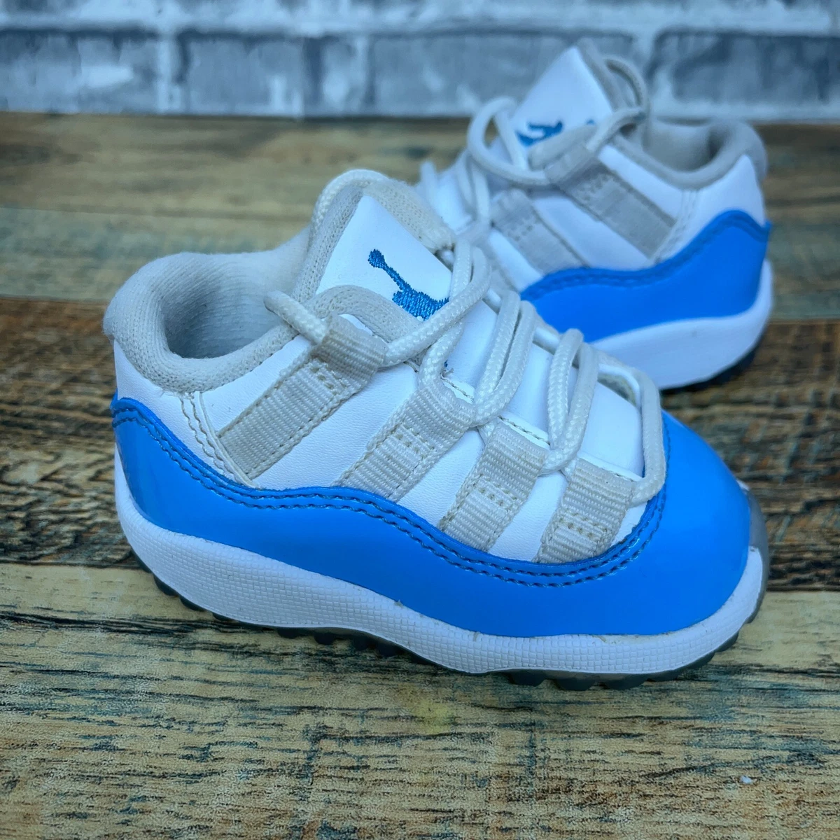 Jordan 11 baby blue and white hot sale