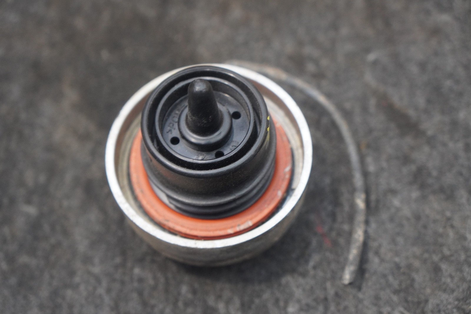 Gas Fuel Tank Cap Cover Plug Bentley Continental GTC 2016