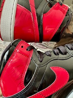 Nike Air Jordan 1 Retro High OG Patent Bred Sz 8.5 Black Red w