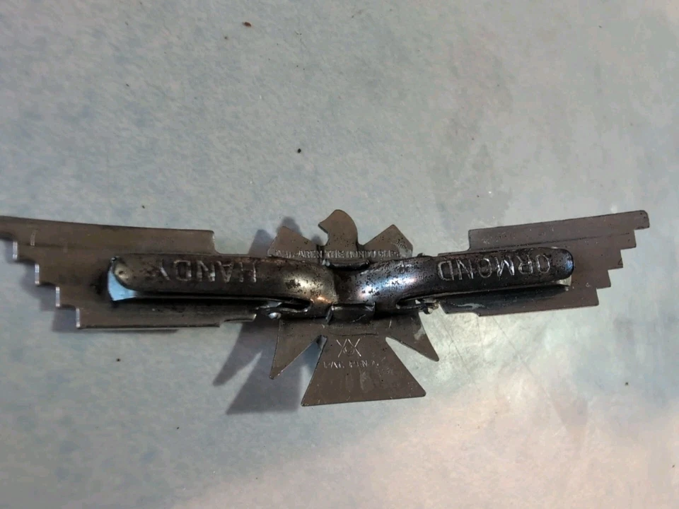 Broche de novia Hondo Clip Camisa Cuello Corbata -WW1 Era MACHINE GUN CORPS (MGC) Foto 4 de 4