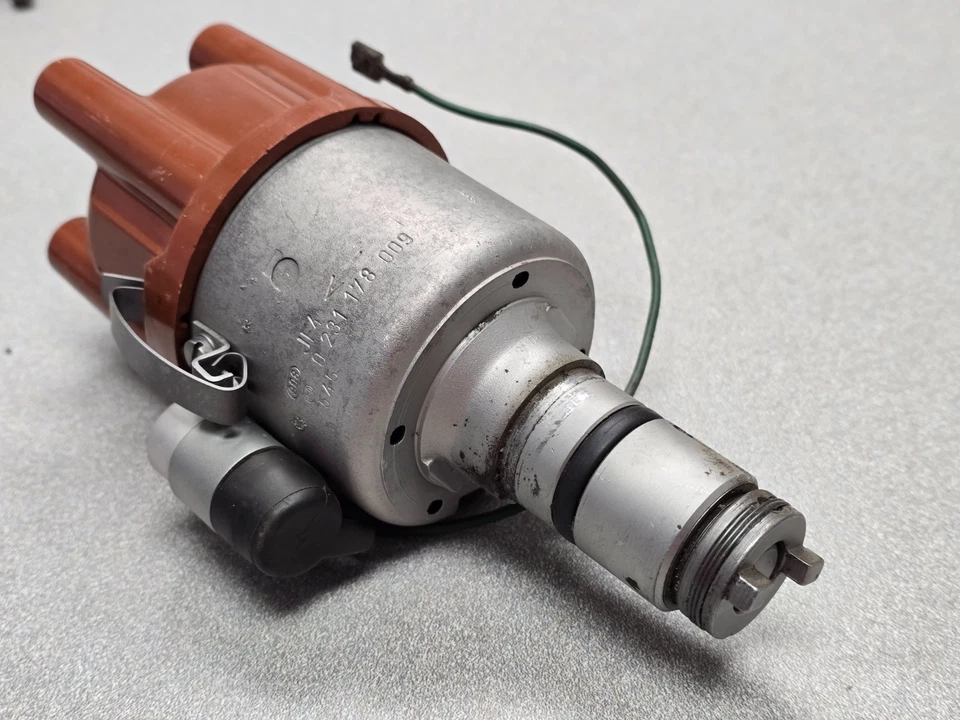 USED ORIGINAL BOSCH JF4 VW PORSCHE 914 1.7 IGNITION DISTRIBUTOR FOR CARBS 545 - Image 2 of 4