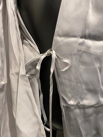 Lise Charmel Silver Grey Silk Robe 12 Medium Ultra Feminin Perle Satin & lace