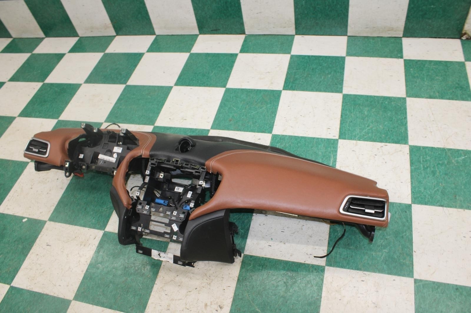 Maserati Ghibli 2014-2019 Front Dashboard Brown