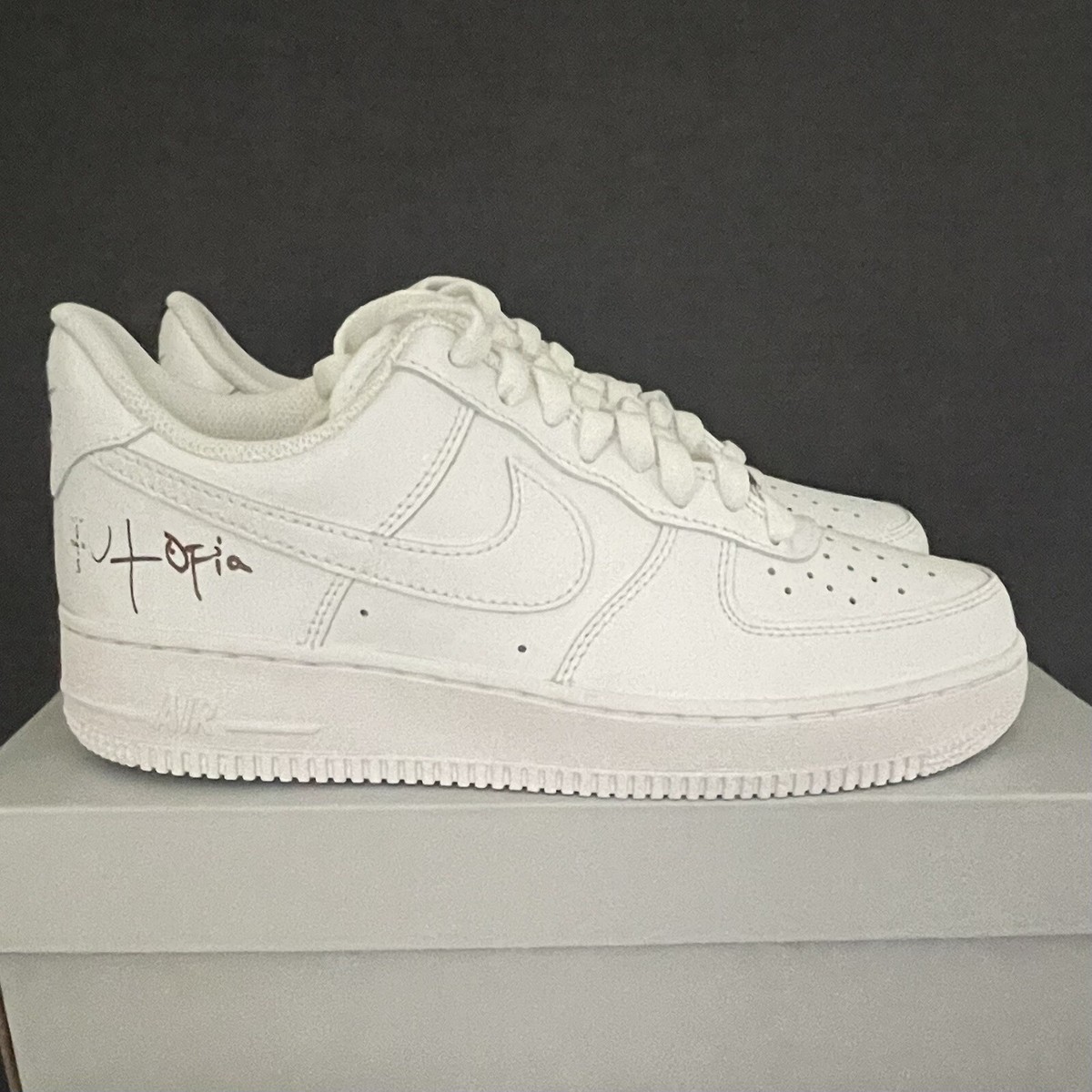travis scott air force 1 size 9