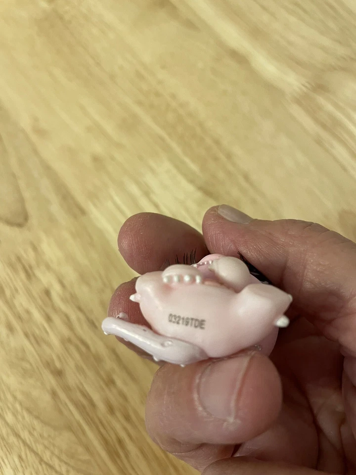 Poopsie Cutie Tooties Sorpresa CHISPA Rosa Dragón Unicornio Pestañas Enraizadas 8/8/23. Foto 3 de 4