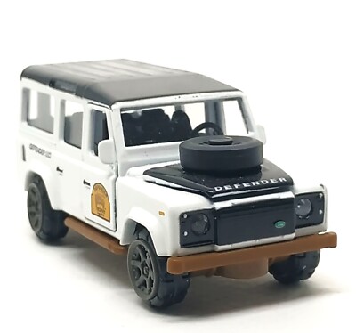 Majorette Land Rover Defender 110 White Deluxe Car 1:60 (3
