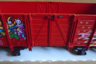 LGB Lehman-Gross-Bahn G Scale 4021CT Christmas Gondola with Gift Box Load — photo 4