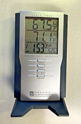 Oregon Scientific RMR166 Multi-Channel Indoor-Outdoor Thermometer Atomic Clock
