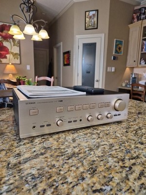 luxman integrated amplifier A373 Mint Condition.