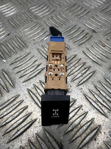 KIA SORENTO II XM Windschutzscheibe Heizung Schalter 202002962 2.20 30520235