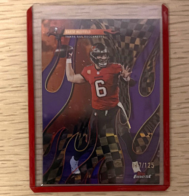 Topps 2025 Topps Finest Torchers Baker Mayfield T-29 Buccaneers Purple /125