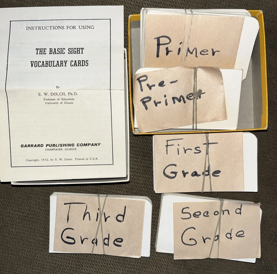 Tarjetas de vocabulario de palabras con daga básica de colección 1949 en caja Foto 3 de 4