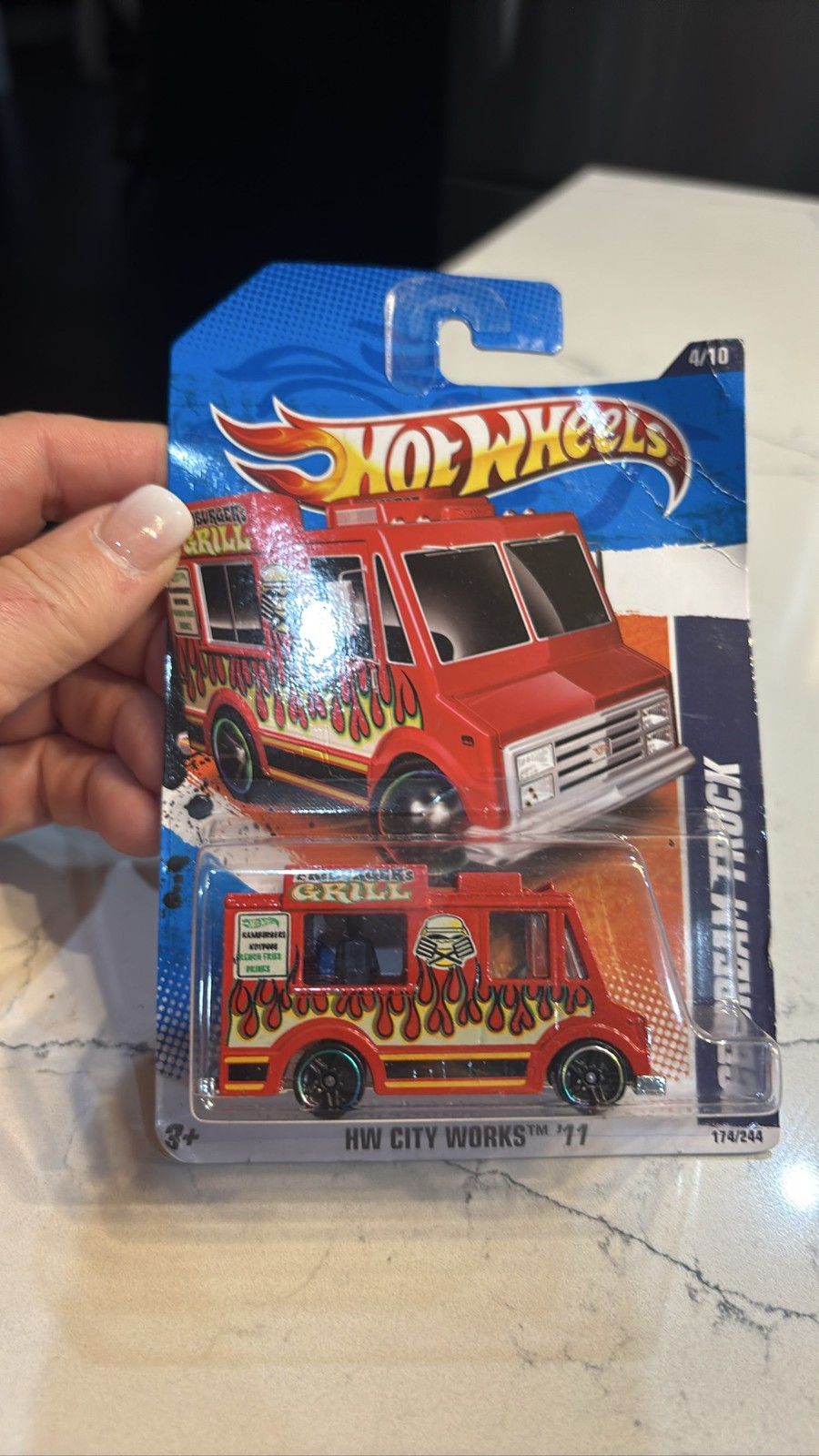 Hot Wheels 2011 HW City Works Red Friburger's Grill Ice Cream Truck 174/244