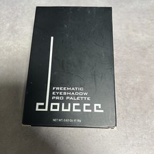 Doucce Free magic Eyeshadow Pro Palette
