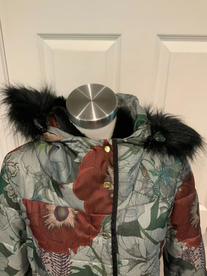 Chaqueta Desigual Gris Multicolor Floral Pakaian Jadi Wanita Piel Sintética Capucha Talla 44 Foto 2 de 4