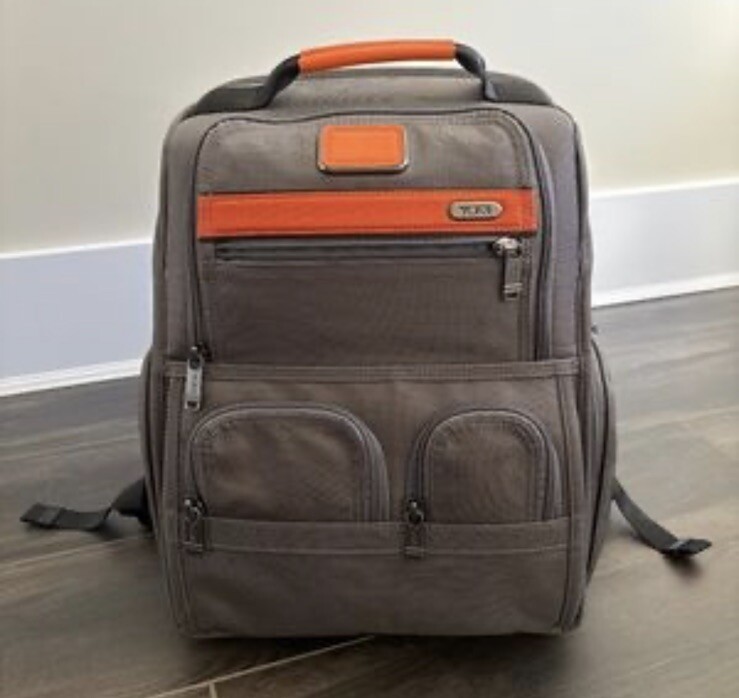 New Authentic Alpha TUMI Compact Laptop Brief Unisex Travel