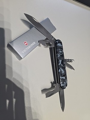 Victorinox Spartan Navy Camo