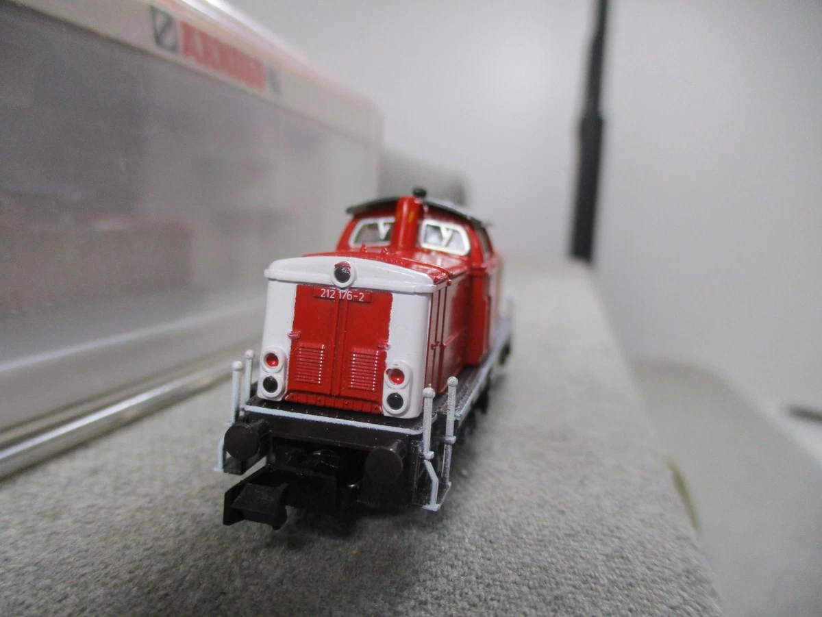Arnold Spur N 2013 Diesellok BR 212 176-2 der DB DC Analog Licht in OVP G265