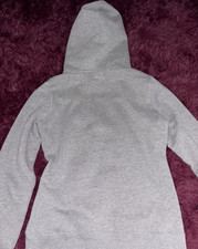 Hollister Women s S Gray Pullover Hoodie Graphic Print Logo Pocket