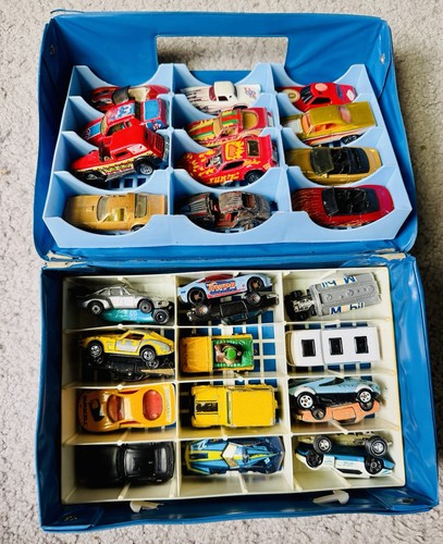 Vintage 1970’s 80s Tara Toy Car Case Holds 24 Cars with 2 Trays & Diecast Lot