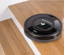 iRobot Roomba Model 770 Robotic Vacuum Cleaner with OEM Charging Dock, Excellent