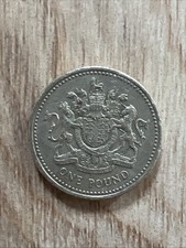 Royal Arms 2003 One Pound Coin Old Style (£1)