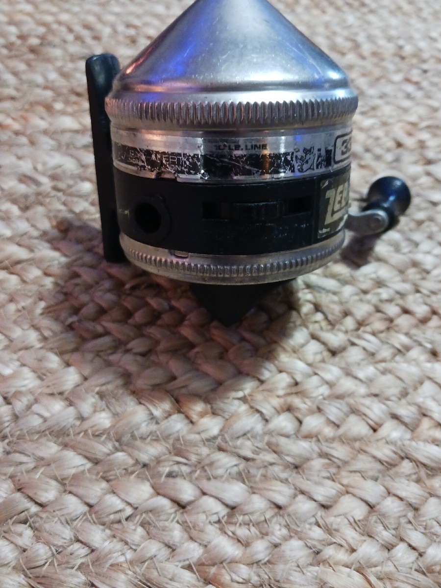 Vintage Zebco 33 Rhino Tough Fishing Reel Good Working Condition