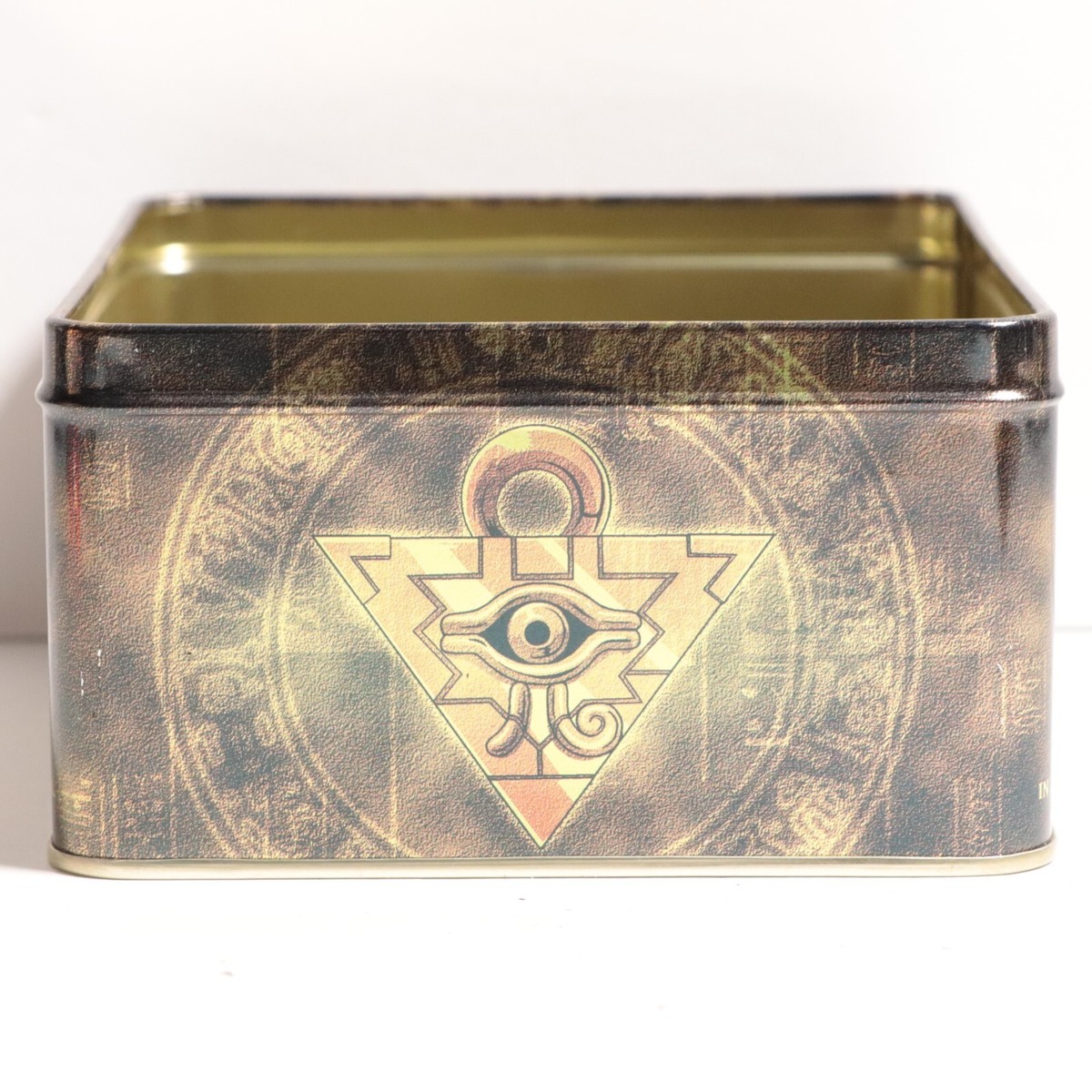 Yugioh Collector's Tin: Yugi and Dark Magician 2002 EMPTY Yugioh Collector's Tin: Yugi and Dark Magician 2002 EMPTY