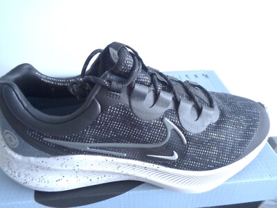 Nike Zoom Winflo 8 Shield Sneaker Schuhe DC3727 001 UK 8,5 EU 43 US 9,5 NEU + KARTON