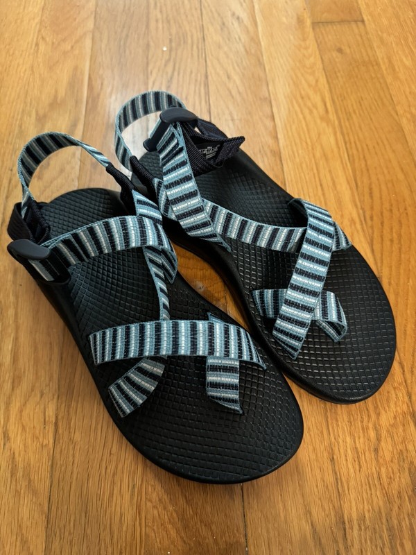 Women’s Chaco Z2 Classic Sandal Seaside Navy Size 6