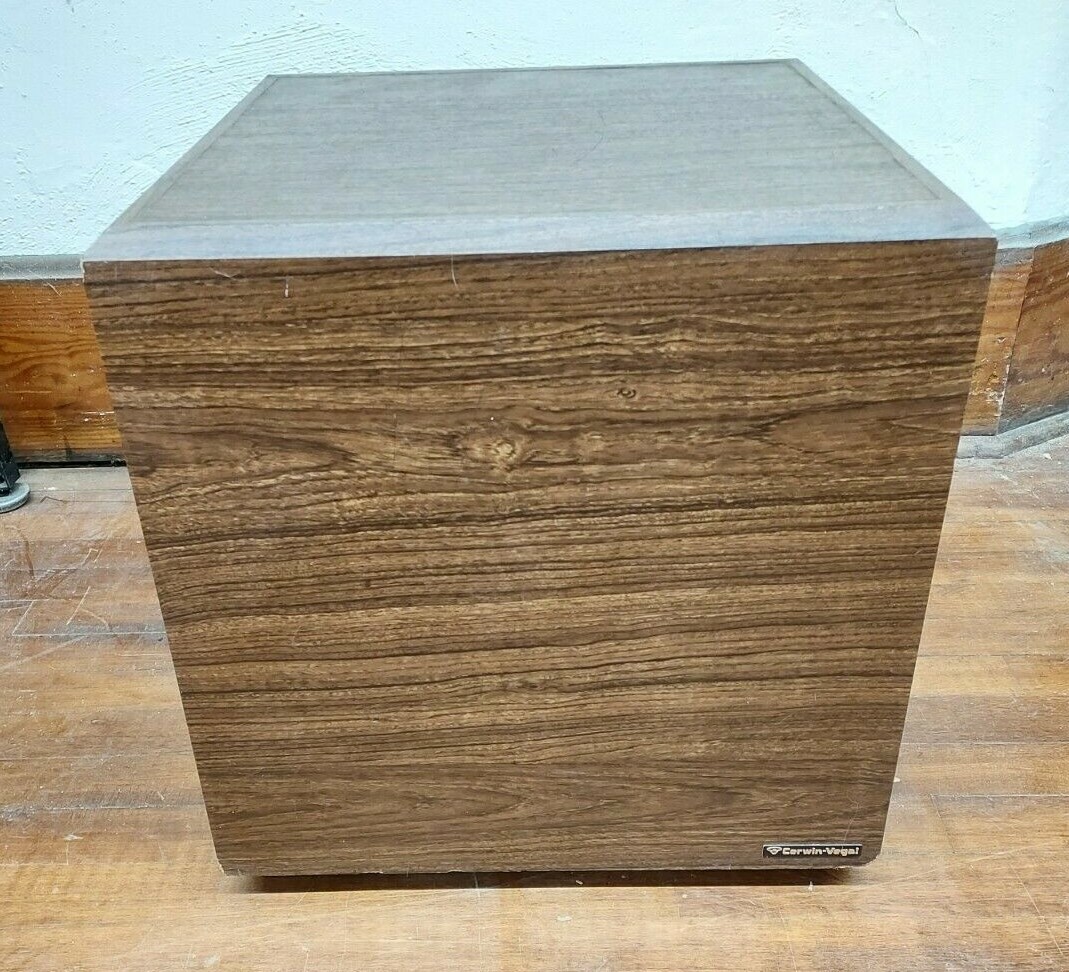 Vintage CERWIN VEGA SAT-6W 10