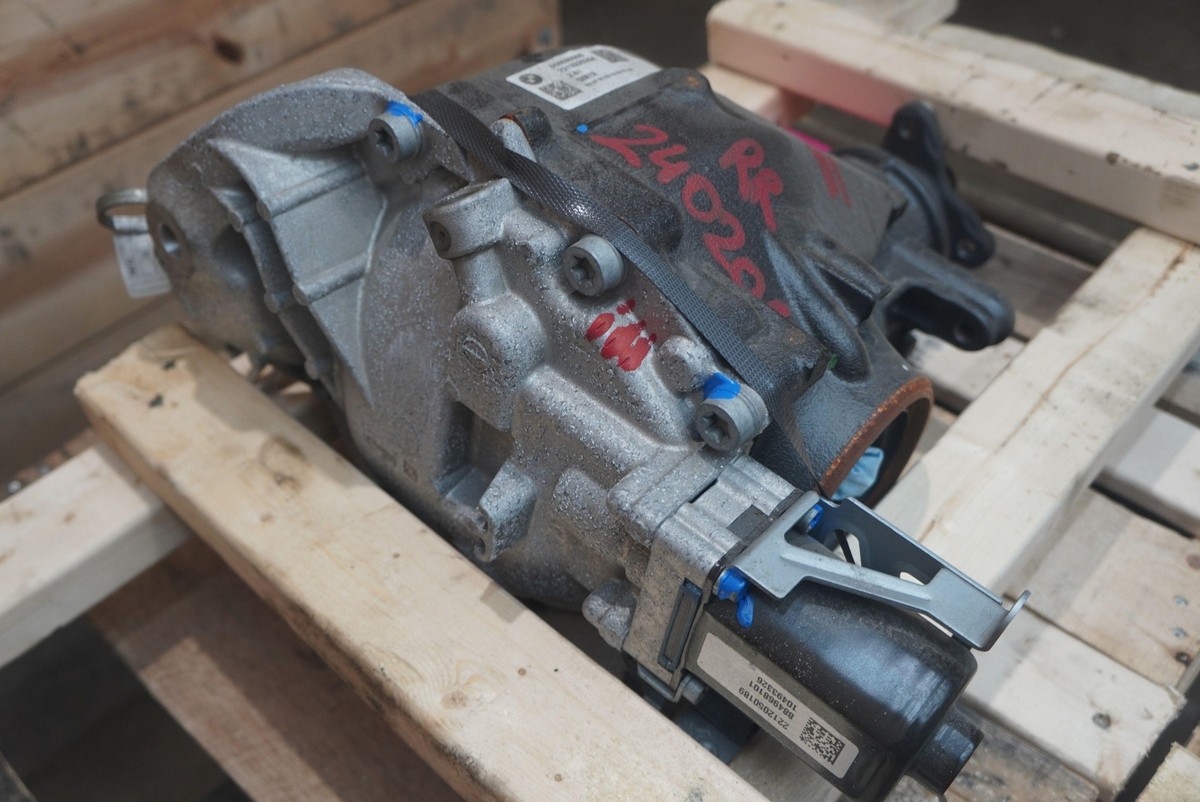 Rear Axle Differential Carrier 33108686989 BMW M240i 230i G42 2022 