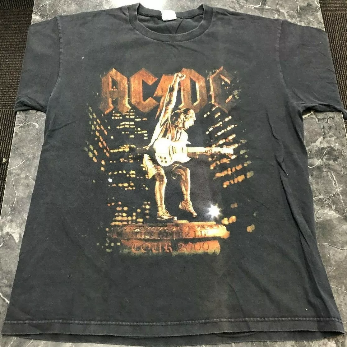 Vintage T Shirt - ACDC 2000 L Black RIP Tribute TOUR Stiff Upper Lip Red  Orange