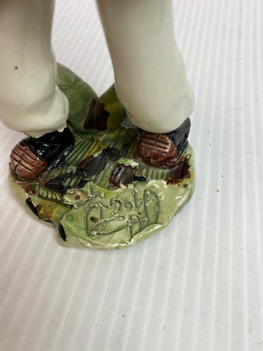 Vintage Italy Art Pottery Figurine 8" - Picture 3 of 7
