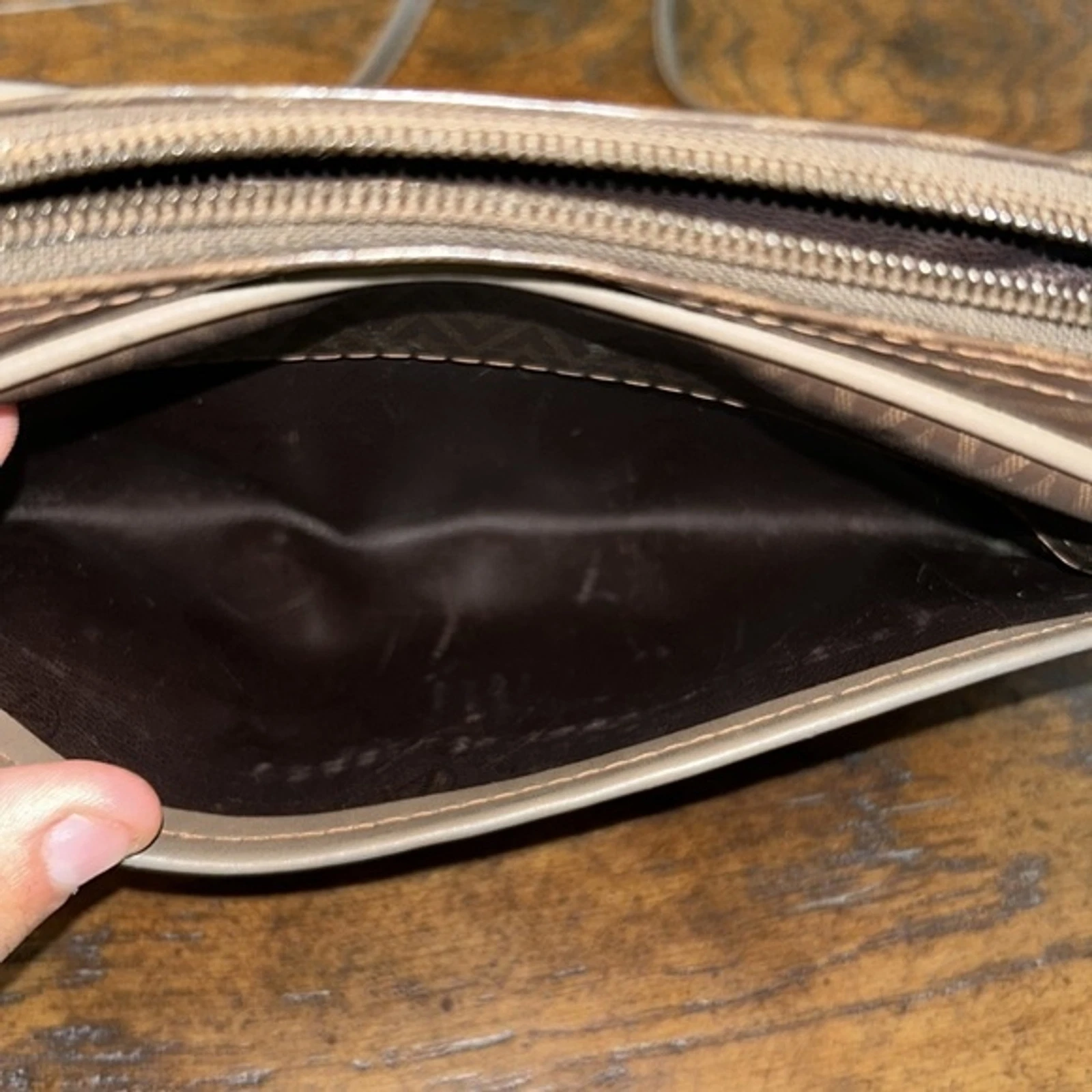 Borsa a tracolla vintage Mario Valentino autentica in miniatura vintage in ottime condizioni