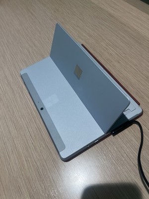 Microsoft Surface Go 2 - Lightweight Tablet