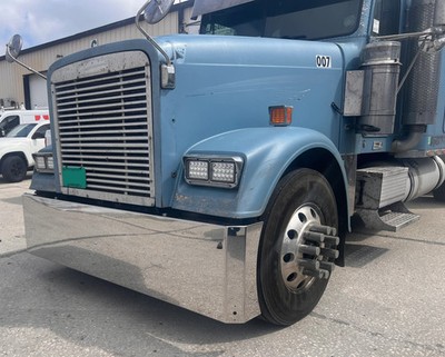 Classic SS Buzzard Bmpr W/ 8in Ends Freightliner Mir Finish Watermelon LH 20