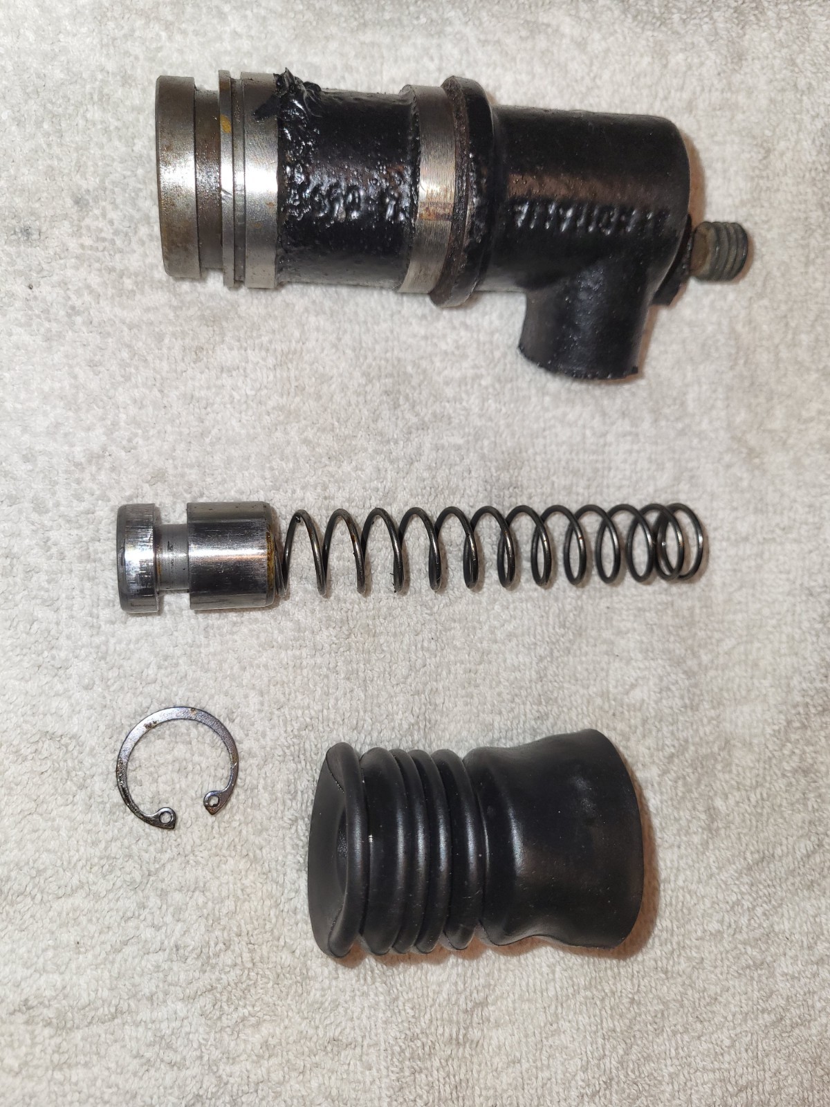 Ferrari Mondial Clutch Slave Cylinder 107867 core