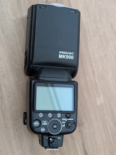 Meike Speedlight MK900/ Flash/ Works - Picture 2 of 4
