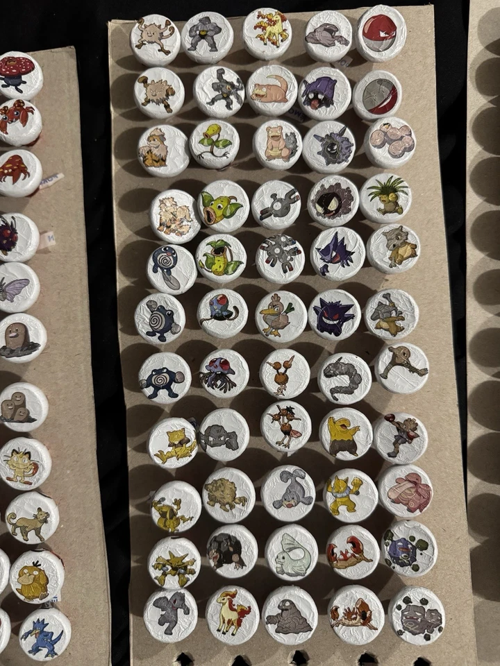 JUEGO COMPLETO DE 151 - Colección Pokemon Hershey's Kisses Foto 3 de 4