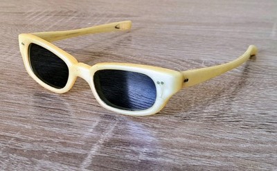 Vintage Willson Sunglasses Ivory Green Women Made In USA 