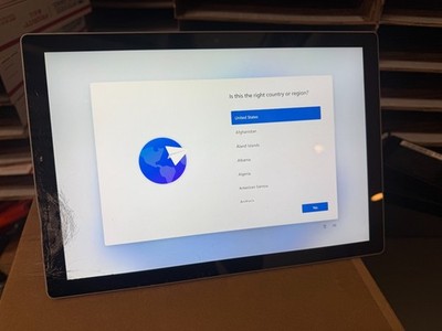 #54 Microsoft Surface Pro 7 Intel Core i5-1035G4 16GB RAM 256GB SSD Win 11 Pro