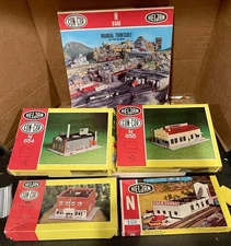 5 Con-Cor Heljan Dioramas #D25 N Scale Commercial Businesses C-8 US Seller